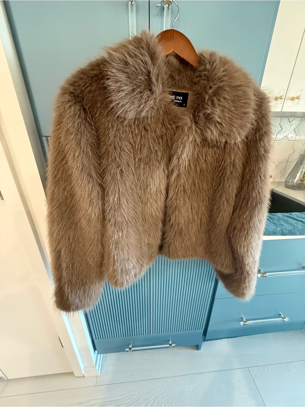 Faux Fur jacket in Taupe — Cozy Short Coat